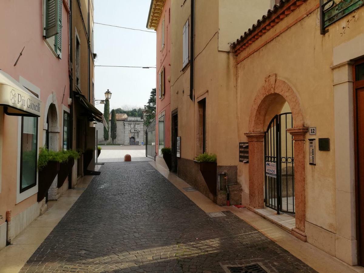 Domus Romanae In Centro Storico Пескьера-дель-Гарда Экстерьер фото
